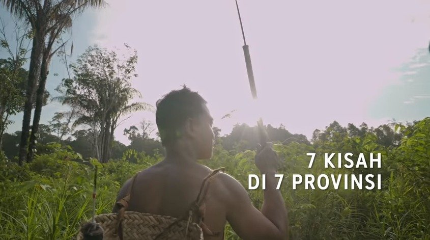 Semes7a merupakan film dokumenter yang menceritakan tentang perjuangan tujuh orang dari tujuh provinsi di Indonesia  yang sama-sama memiliki kepedulian terhadap menjaga kelestarian alam. 
