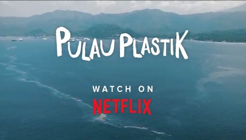 Pulau Plastik bercerita soal fenomena sampah plastik sekali pakai yang berdampak terhadap banyak sektor