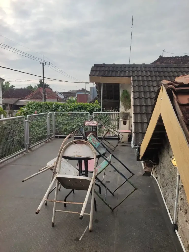 Soewan Sjuwon area outdoor di lantai 2