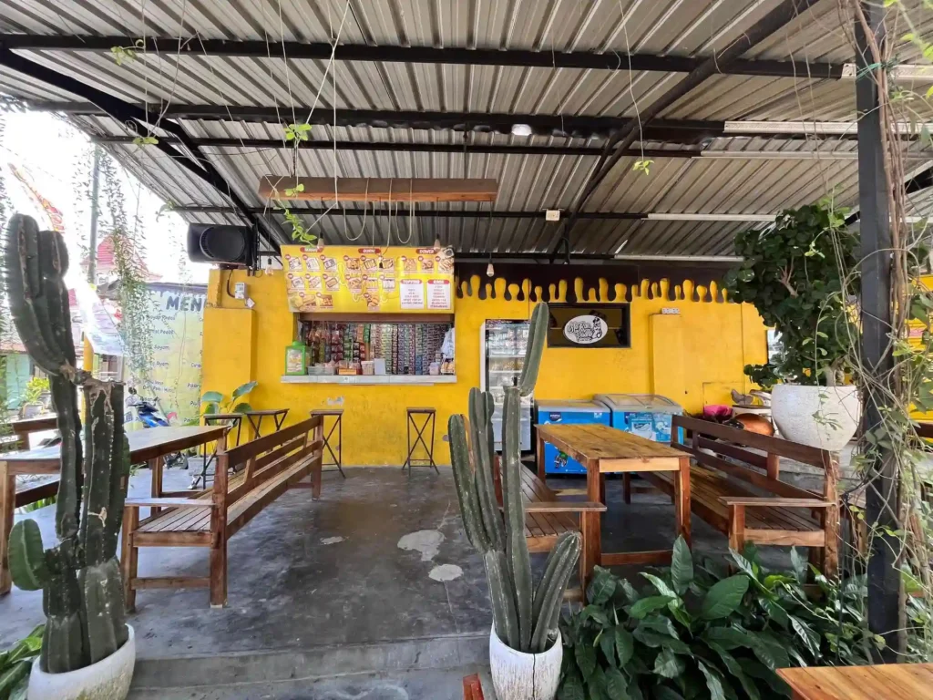 warung makan serba pisang blitar