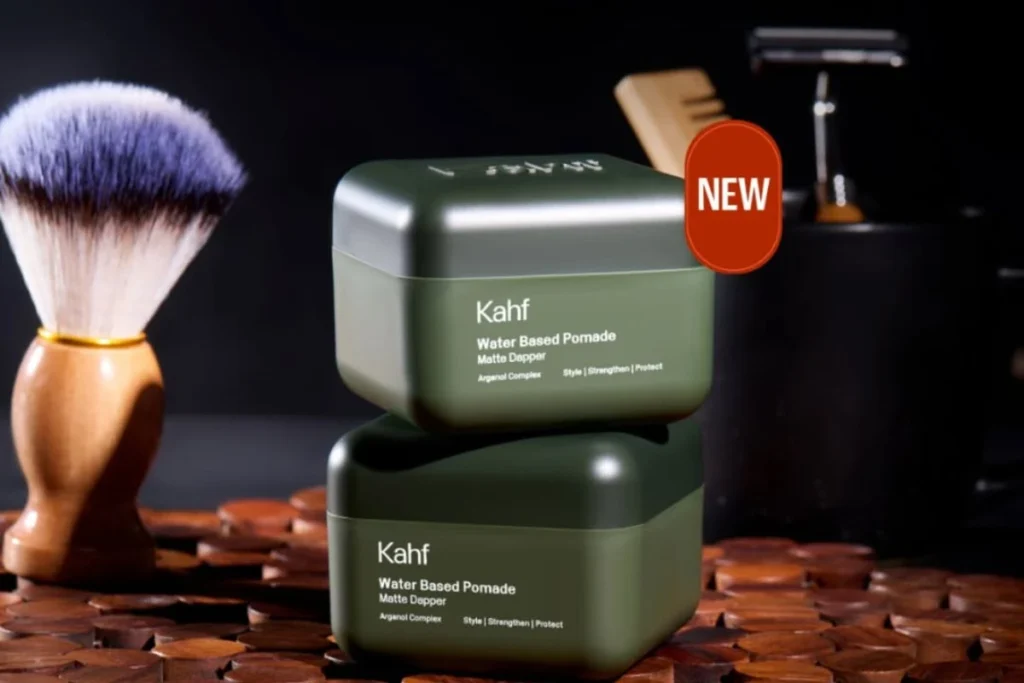 Kahf Matte Dapper Water Based Pomade memberikan hasil akhir matte yang natural dengan daya rekat pas